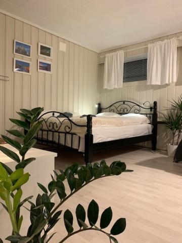 Private House-Terrace-Garden -Parking-Wifi-Smarttv Villa ทรอนด์เฮม ภายนอก รูปภาพ